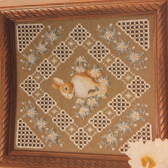 Just CrossStitch Magazine April 2000 - Picture 12 of 13